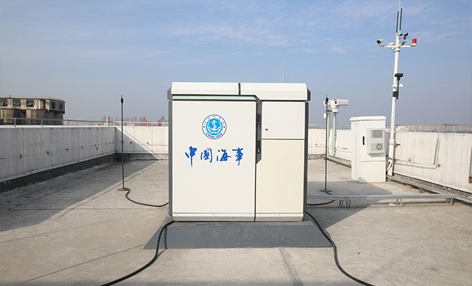 上海：看得清、喊得到、管得住順利完成首次無人機夜間巡航執(zhí)法